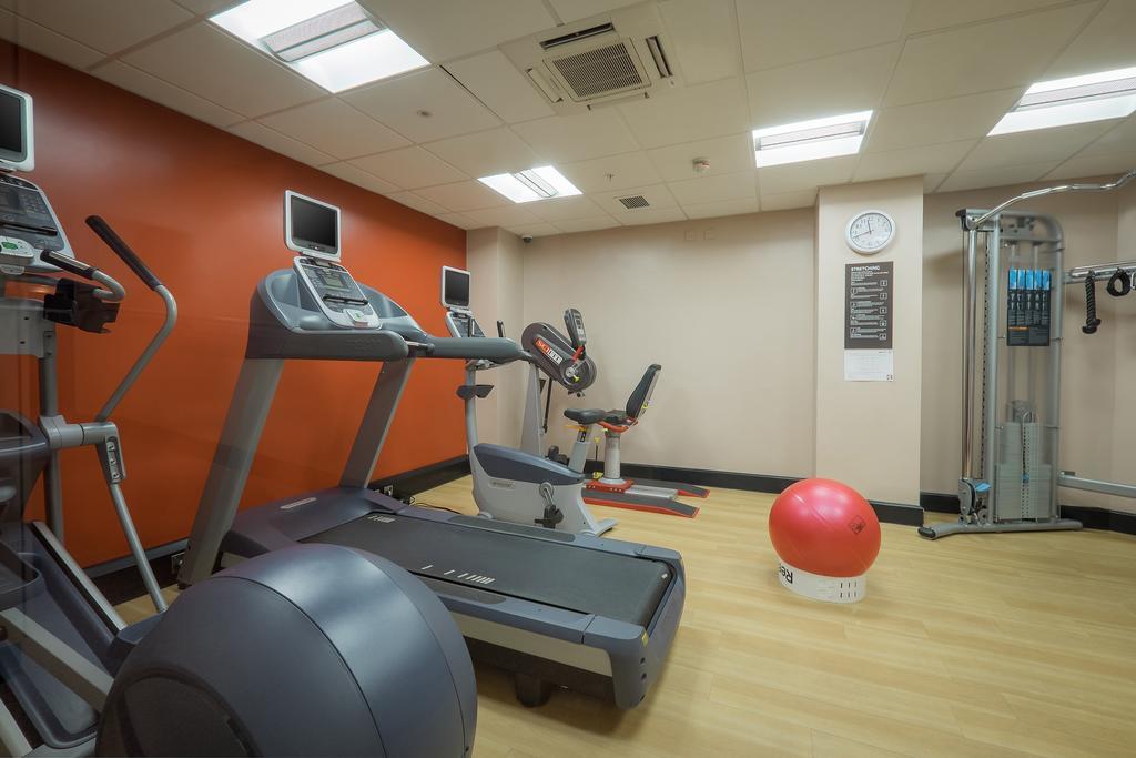 Grand Hotel Блекпул Екстериор снимка Fitness room in a hotel