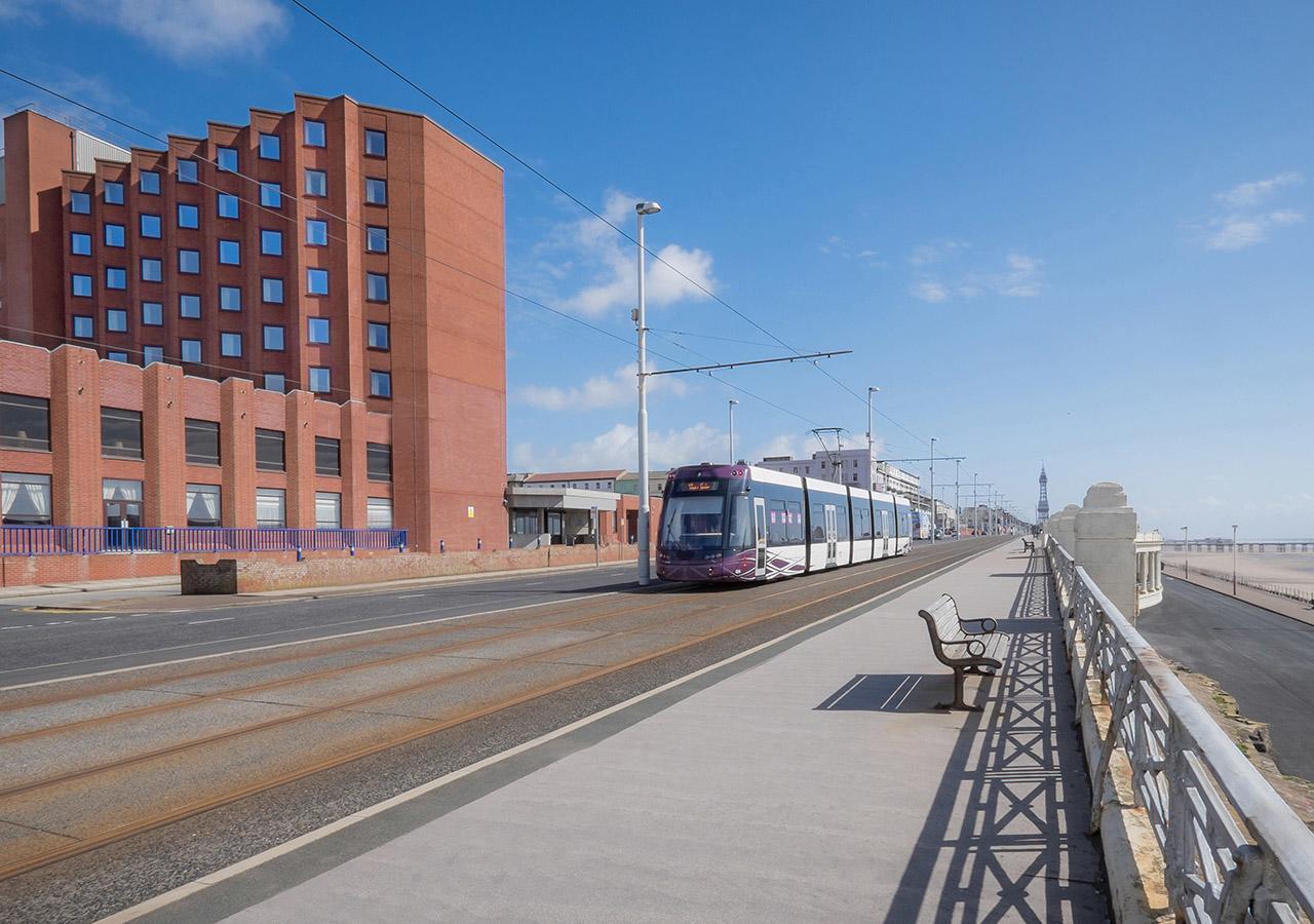 Grand Hotel Блекпул Екстериор снимка Tram in Blackpool